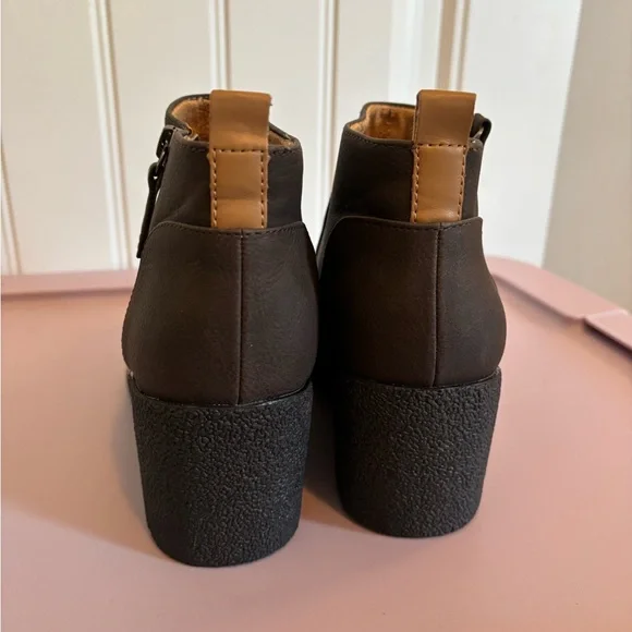 NWT Dr Scholl's Bianca Wedge Bootie - Chocolate Brown - Size 8.5 - Picture 5 of 11